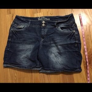 Wallflower Jean Shorts